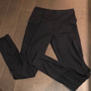 Victoria Sport highwaist legging with mesh details
